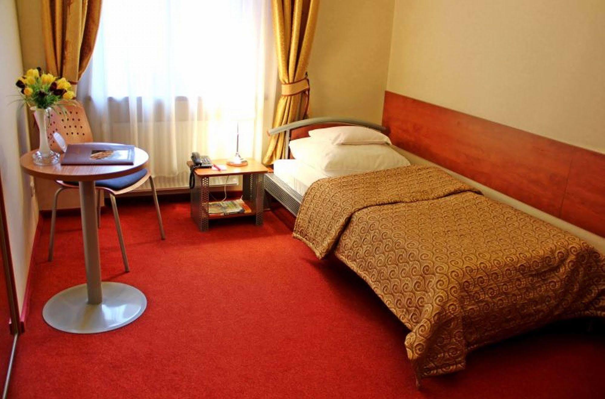 Hotel Europa Kalisz (Greater Poland) Exterior foto